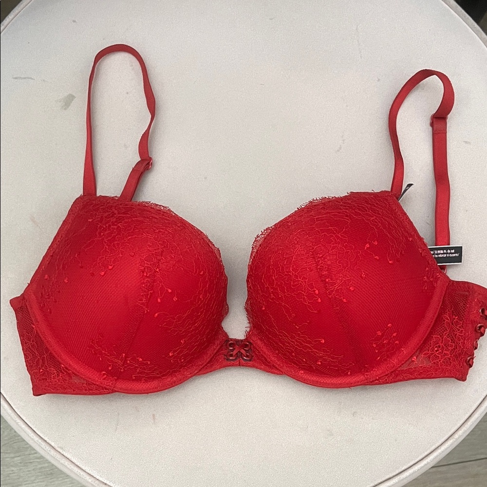Victoria's Secret Vibrant Red Lace Bra